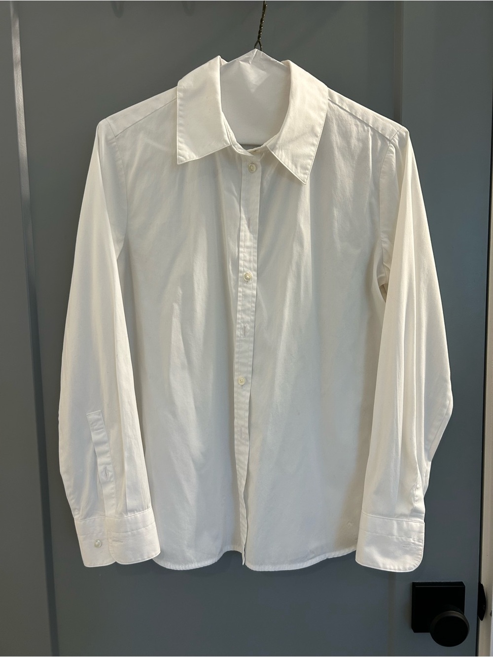 Classic banana republic White Women’s Button-Up Shirt